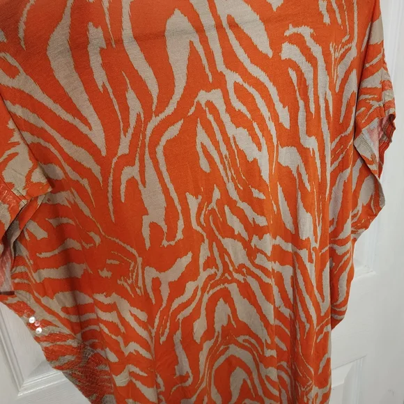 Michael Kors Orange Cream Patterned Top - Picture 4 of 4